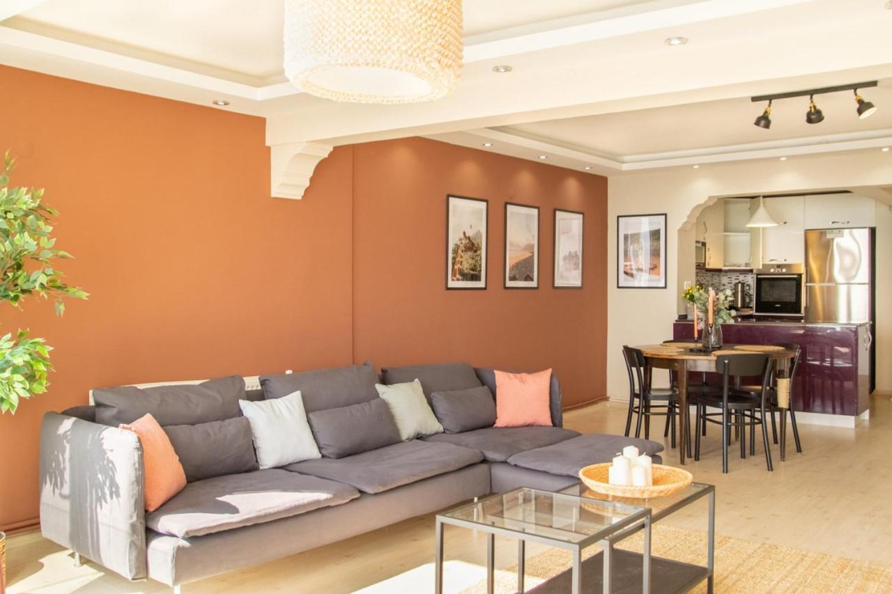 Exceptional Flat With Gorgeous Sea View In Izmir Apartment Exterior photo